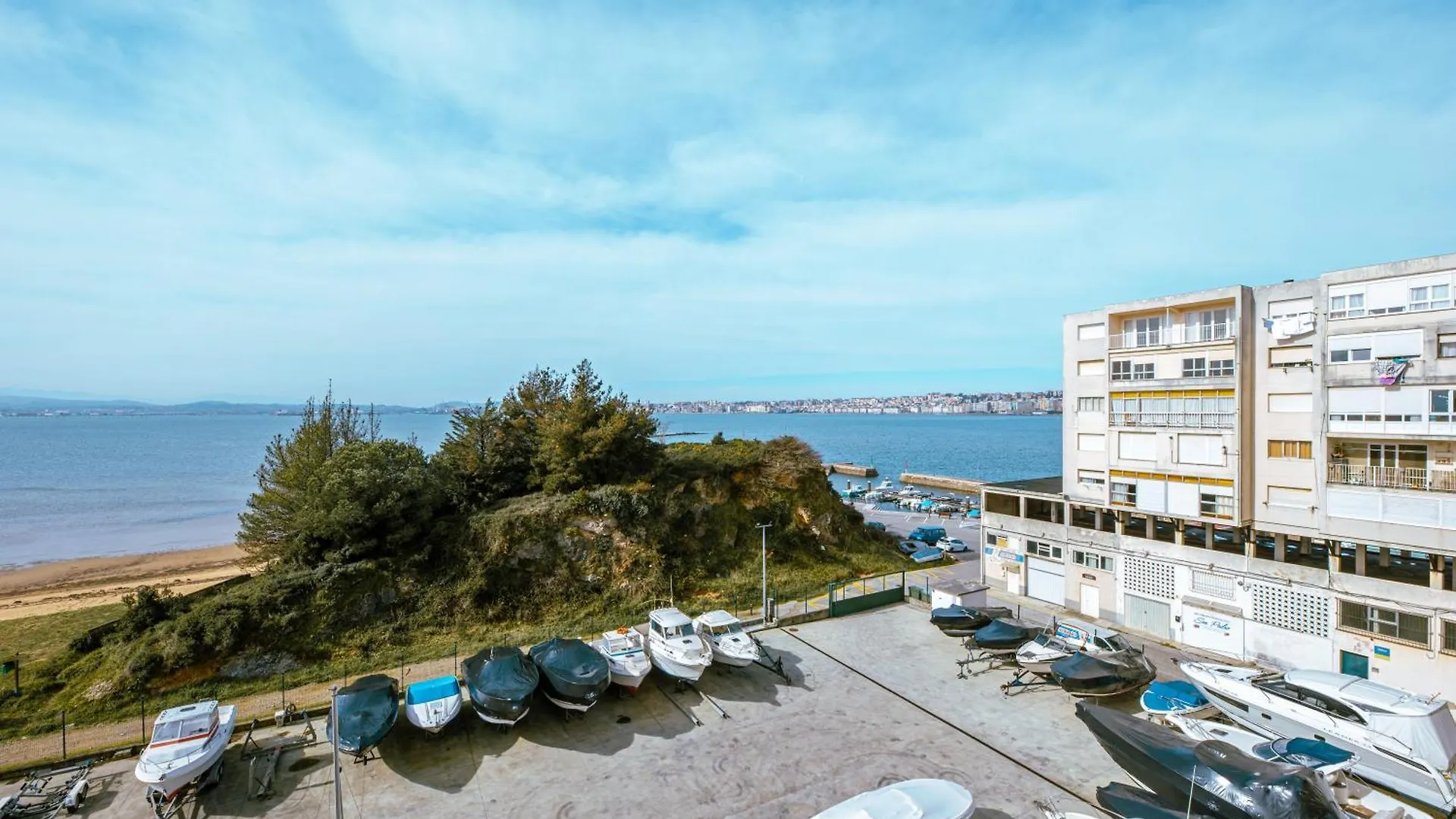 El Embarcadero Apartment Pedrena